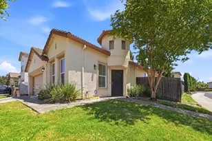 9400 Trolio Way, Elk Grove, CA 95624 - Photo 4