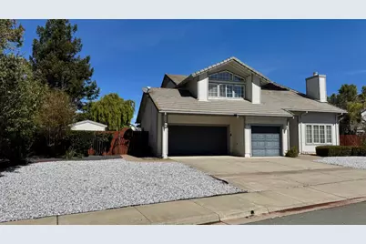 206 Meadow Creek Ct, Oakley, CA 94561 - Photo 2