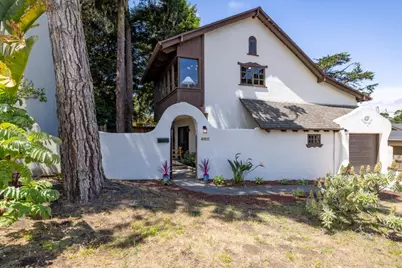 677 Taylor St, Monterey, CA 93940 - Photo 2
