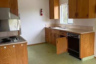 34 Cottage Ln, San Carlos, CA 94070 - Photo 4