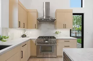 702 Ellsworth Pl, Palo Alto, CA 94306 - Photo 12