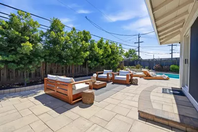1090 Celilo Dr, Sunnyvale, CA 94087 - Photo 36