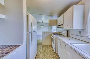 Address Not Disclosed, Salinas, CA 93901 - Photo 14