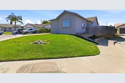 1461 El Cerro Dr, Hollister, CA 95023 - Photo 2