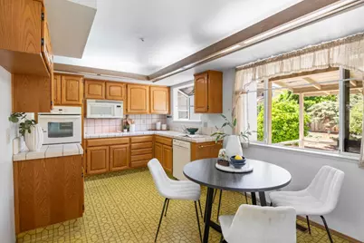 1020 Kenbridge Ct, Sunnyvale, CA 94087 - Photo 8