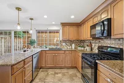 2354 Bear Valley Ln, San Jose, CA 95133 - Photo 12