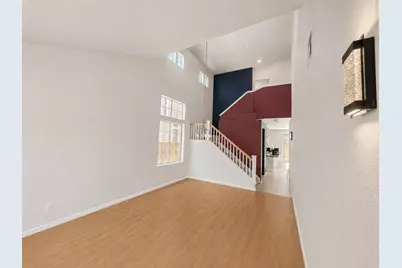 73 Images Cir, Milpitas, CA 95035 - Photo 4