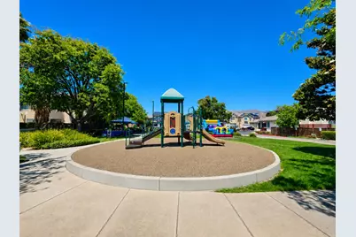 73 Images Cir, Milpitas, CA 95035 - Photo 40