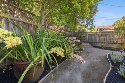 761 Encina Grande Dr, Palo Alto, CA 94306 - Photo 46