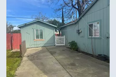 322 Poplar Ave, Manteca, CA 95336 - Photo 2