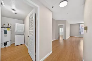 411 Park Ave 327, San Jose, CA 95110 - Photo 20