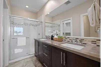 1315 Venturi Dr 2, San Jose, CA 95132 - Photo 36