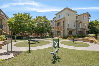 1315 Venturi Dr 2, San Jose, CA 95132 - Photo 8