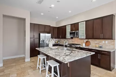1315 Venturi Dr 2, San Jose, CA 95132 - Photo 24