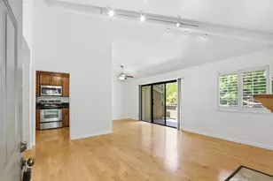 5689 Makati Cir H, San Jose, CA 95123 - Photo 10