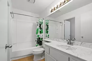 5689 Makati Cir H, San Jose, CA 95123 - Photo 12
