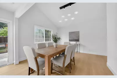 1425 Blackstone Ave, San Jose, CA 95118 - Photo 8