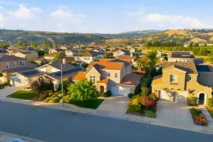 18220 Tolusa Pl, Morgan Hill, CA 95037 - Photo 4