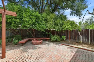 18967 Palo Oaks Ct, Saratoga, CA 95070 - Photo 38