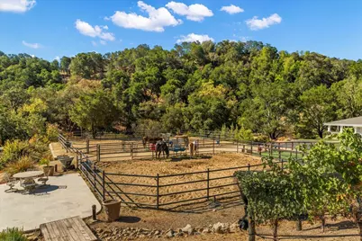 14411 Shannon Rd, Los Gatos, CA 95032 - Photo 10