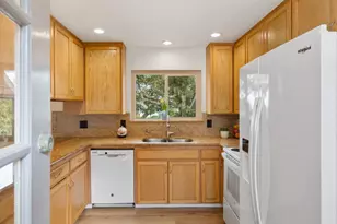 691 Fernwood Ave, Monterey, CA 93940 - Photo 16