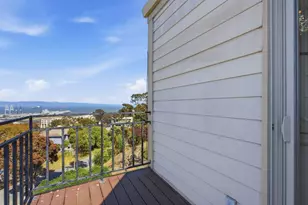 10 Hillview Ct, San Francisco, CA 94124 - Photo 36