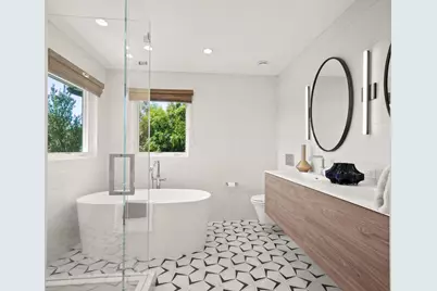 1361 Vancouver Ave, Burlingame, CA 94010 - Photo 24