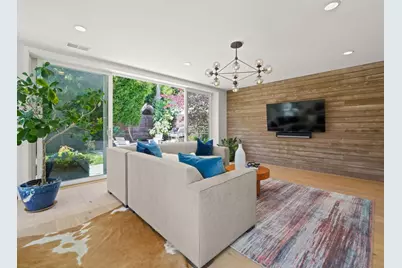 1361 Vancouver Ave, Burlingame, CA 94010 - Photo 18