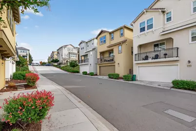 1303 Antonella Pl, Hayward, CA 94541 - Photo 4