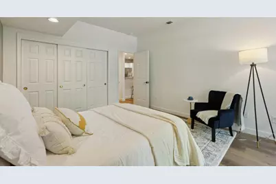 1741 Parkview Green Cir, San Jose, CA 95131 - Photo 32