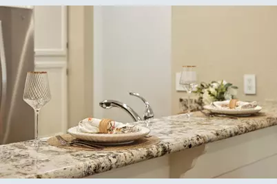 1741 Parkview Green Cir, San Jose, CA 95131 - Photo 18