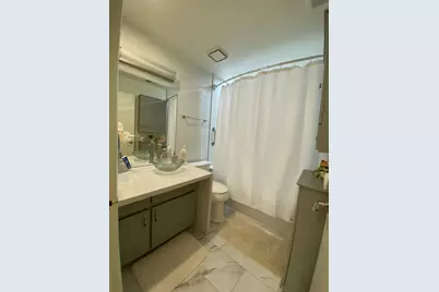 1215 Permata Ct, San Jose, CA 95116 - Photo 8