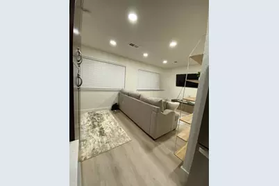 1215 Permata Ct, San Jose, CA 95116 - Photo 4