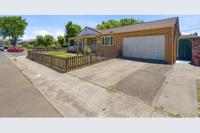 2115 Teakwood St, Vallejo, CA 94591 - Photo 2