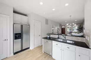 302 Creekside Village Dr, Los Gatos, CA 95032 - Photo 12