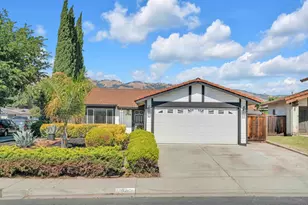 2876 White Acres Dr, San Jose, CA 95148 - Photo 2