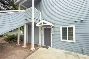 41 Grandview St 1402, Santa Cruz, CA 95060 - Photo 2