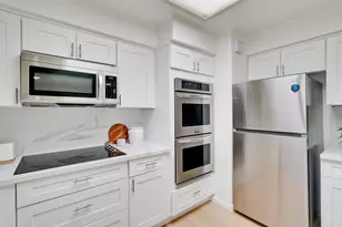 23000 Stonebridge, Cupertino, CA 95014 - Photo 18