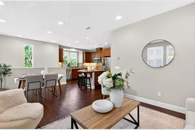 535 Holthouse Ter, Sunnyvale, CA 94087 - Photo 8