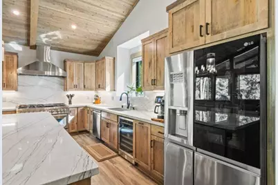 2366 Highlands Dr, South Lake Tahoe, CA 96150 - Photo 8