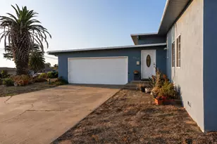 2050 Lassen St, Seaside, CA 93955 - Photo 2