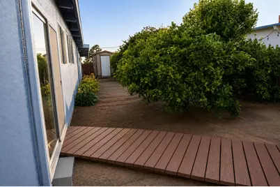 2050 Lassen St, Seaside, CA 93955 - Photo 8