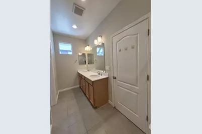 97 Montecito Vista Dr 8, San Jose, CA 95111 - Photo 28
