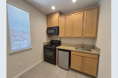 97 Montecito Vista Dr 8, San Jose, CA 95111 - Photo 8