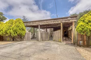 17 Via Castanada, Monterey, CA 93940 - Photo 4