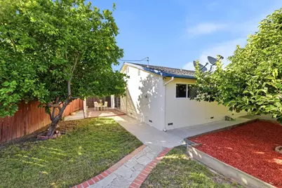 1825 Blue Spruce Ct, Milpitas, CA 95035 - Photo 26