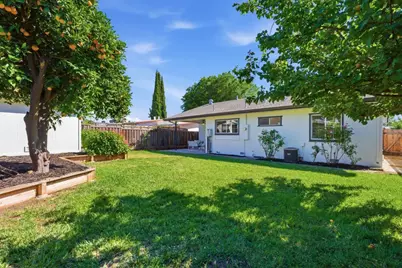 10130 Lyndale Ave, San Jose, CA 95127 - Photo 12
