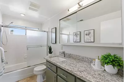 10130 Lyndale Ave, San Jose, CA 95127 - Photo 8