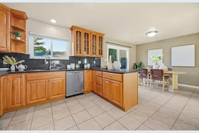 1307 Centennial Ct, San Jose, CA 95129 - Photo 14
