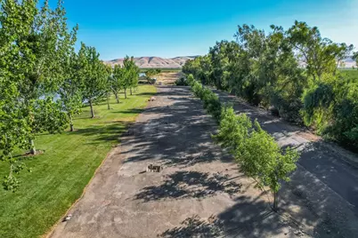 10037 Ca-33, Patterson, CA 95363 - Photo 16